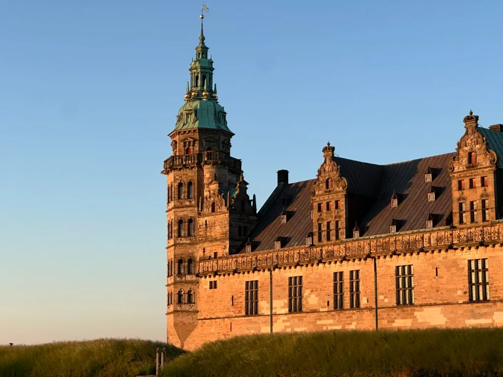 Kronborg i Helsingør ved a-rounds kontor