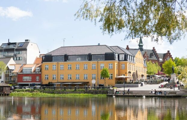 Vi udvider med en afdeling i Hillerød + Billedgalleri “Der var engang”